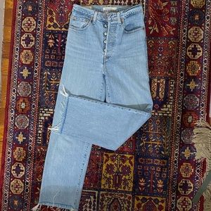 Levi rib cage ankle straight jeans